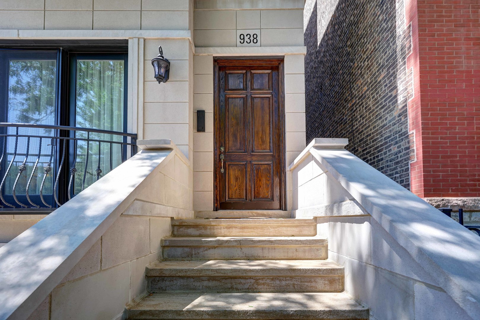 938 N Washtenaw Avenue