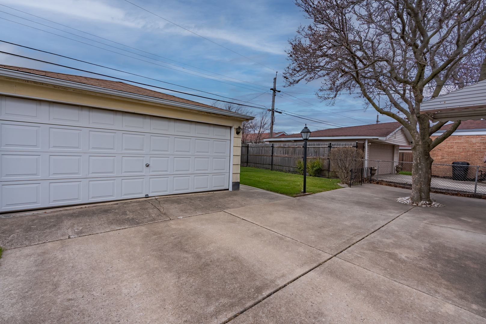 8222 S Kildare Avenue