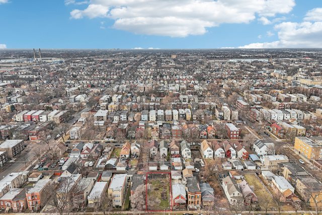 1028 N Hamlin Avenue