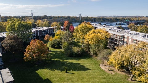 Tiny photo for 5300 Walnut Avenue #10A, Downers Grove, IL 60515 (MLS # 12791074)