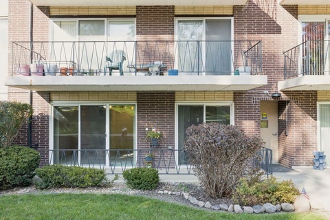 Tiny photo for 5300 Walnut Avenue #10A, Downers Grove, IL 60515 (MLS # 12791074)