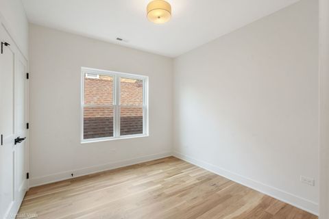 Tiny photo for 1635 W 21st Place #3, Chicago, IL 60608 (MLS # 12509432)