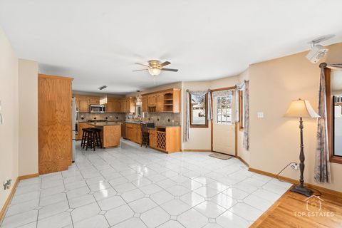 Tiny photo for 13124 W Beaver Lake Drive, Homer Glen, IL 60491 (MLS # 12581192)