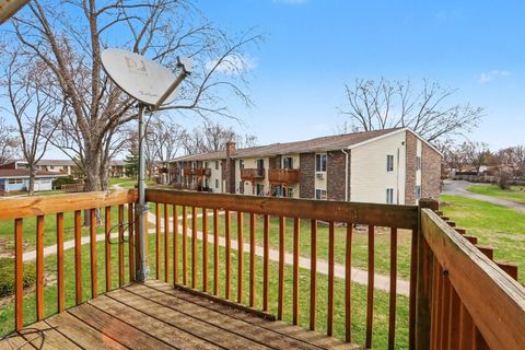 Tiny photo for 1900 Light Road #210, Oswego, IL 60543 (MLS # 12601583)
