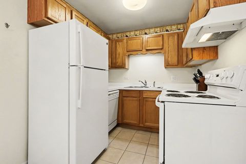 Tiny photo for 1900 Light Road #210, Oswego, IL 60543 (MLS # 12601583)