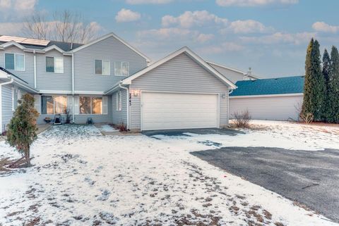 Tiny photo for 2843 Dorothy Drive, Aurora, IL 60504 (MLS # 12557680)