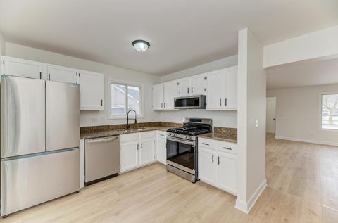 Tiny photo for 2843 Dorothy Drive, Aurora, IL 60504 (MLS # 12557680)