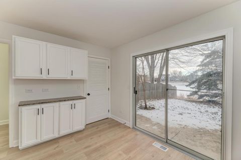 Tiny photo for 2843 Dorothy Drive, Aurora, IL 60504 (MLS # 12557680)