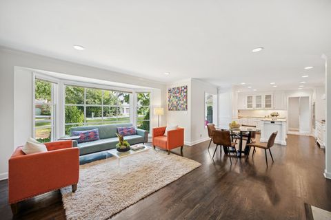Tiny photo for 32 Meadowview Drive, Northfield, IL 60093 (MLS # 12479842)