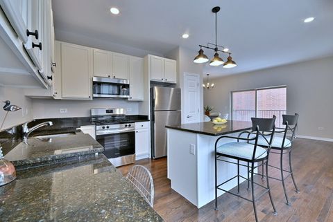 Tiny photo for 2523 S CALUMET Avenue, Chicago, IL 60616 (MLS # 12580983)