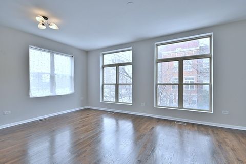 Tiny photo for 2523 S CALUMET Avenue, Chicago, IL 60616 (MLS # 12580983)