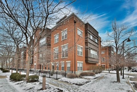 Tiny photo for 2523 S CALUMET Avenue, Chicago, IL 60616 (MLS # 12580983)