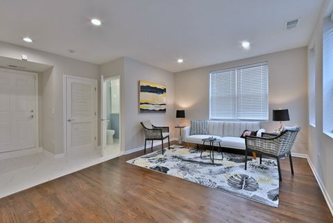 Tiny photo for 2523 S CALUMET Avenue, Chicago, IL 60616 (MLS # 12580983)