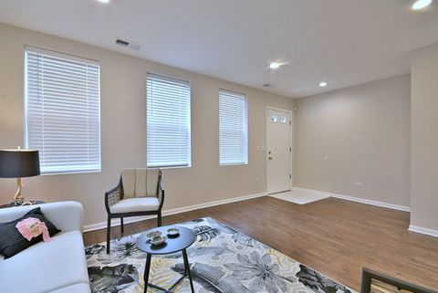 Tiny photo for 2523 S CALUMET Avenue, Chicago, IL 60616 (MLS # 12580983)