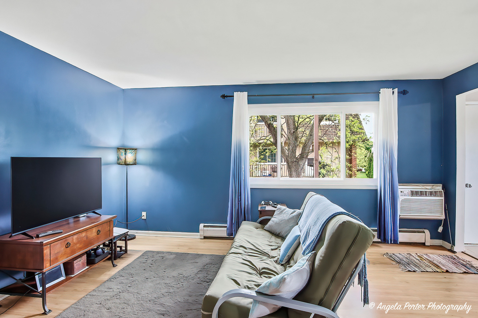 2504 Algonquin Road 3