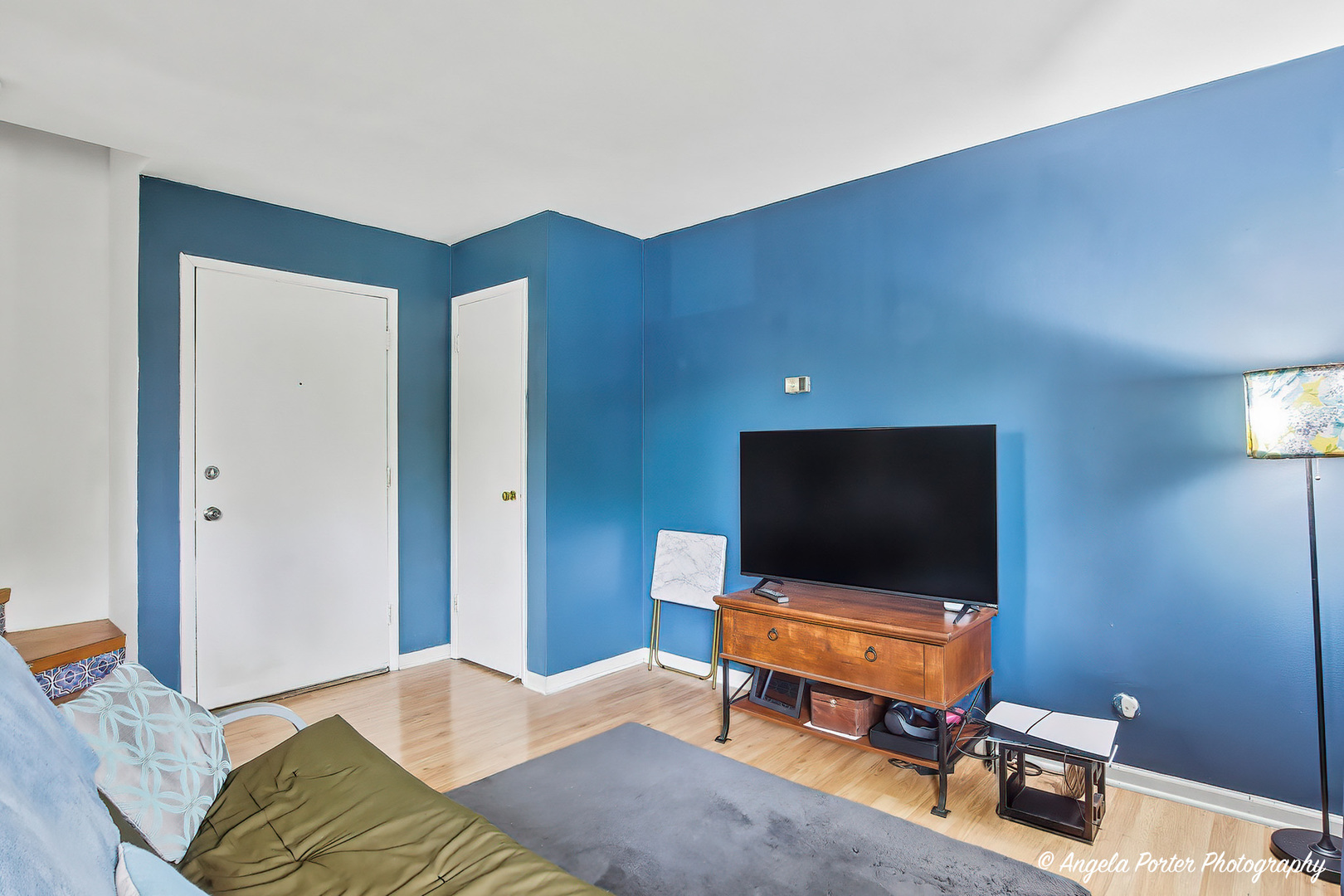 2504 Algonquin Road 3