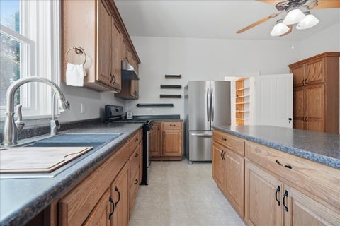 Tiny photo for 208 E Wall Street, Lexington, IL 61753 (MLS # 12751829)