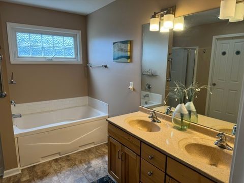Tiny photo for 318 Piazza Lane, Chatham, IL 62629 (MLS # 12680918)