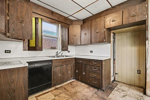 Tiny photo for 4638 N Hamlin Avenue, Chicago, IL 60625 (MLS # 12612300)
