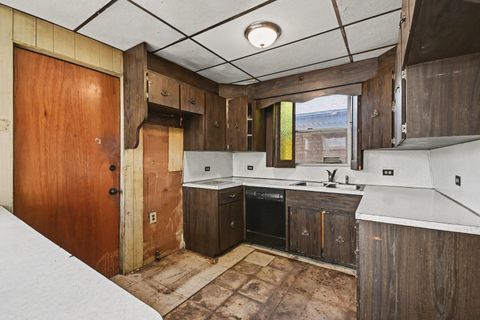 Tiny photo for 4638 N Hamlin Avenue, Chicago, IL 60625 (MLS # 12612300)