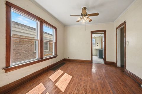 Tiny photo for 4638 N Hamlin Avenue, Chicago, IL 60625 (MLS # 12612300)
