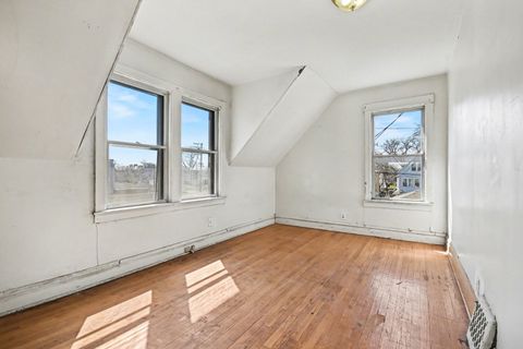 Tiny photo for 4638 N Hamlin Avenue, Chicago, IL 60625 (MLS # 12612300)