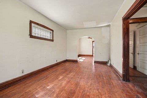 Tiny photo for 4638 N Hamlin Avenue, Chicago, IL 60625 (MLS # 12612300)