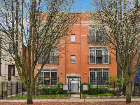 Photo of 1945 W Erie Street #1W, Chicago, IL 60622 (MLS # 12639107)