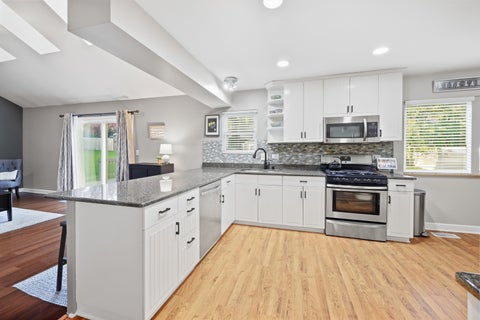 Tiny photo for 21 N Walnut Court, Streamwood, IL 60107 (MLS # 12770263)