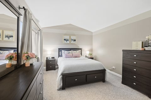 Tiny photo for 21 N Walnut Court, Streamwood, IL 60107 (MLS # 12770263)