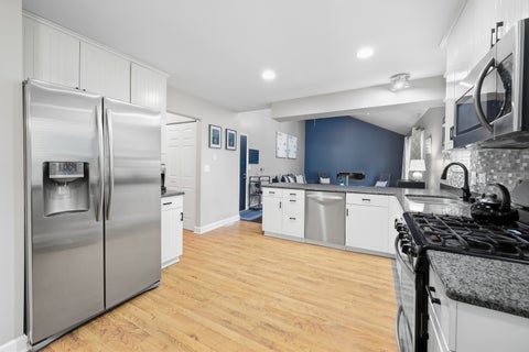 Tiny photo for 21 N Walnut Court, Streamwood, IL 60107 (MLS # 12770263)