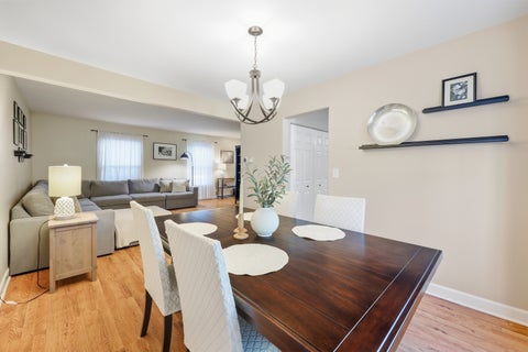 Tiny photo for 21 N Walnut Court, Streamwood, IL 60107 (MLS # 12770263)