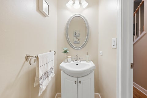 Tiny photo for 21 N Walnut Court, Streamwood, IL 60107 (MLS # 12770263)