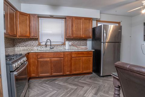 Tiny photo for 3912 W 84th Place, Chicago, IL 60652 (MLS # 12598759)