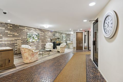 Tiny photo for 3300 N Carriageway Drive #309, Arlington Heights, IL 60004 (MLS # 12576909)