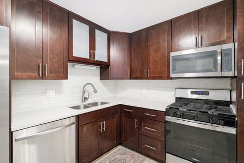 Tiny photo for 3300 N Carriageway Drive #309, Arlington Heights, IL 60004 (MLS # 12576909)