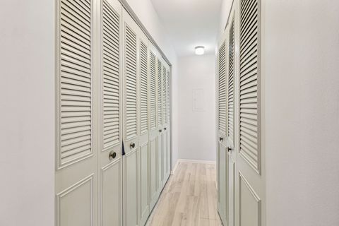 Tiny photo for 3300 N Carriageway Drive #309, Arlington Heights, IL 60004 (MLS # 12576909)