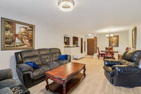 Tiny photo for 3300 N Carriageway Drive #309, Arlington Heights, IL 60004 (MLS # 12576909)