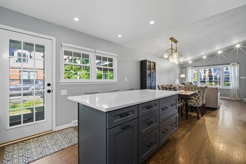 Tiny photo for 1721 Elm Avenue, Northbrook, IL 60062 (MLS # 12471807)