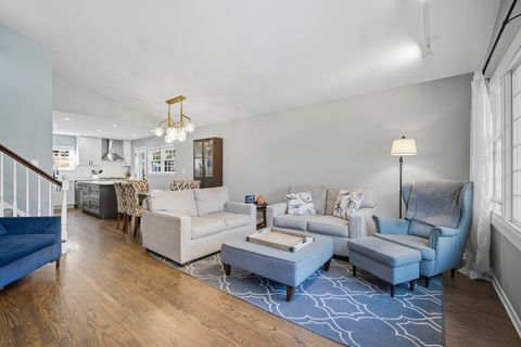 Tiny photo for 1721 Elm Avenue, Northbrook, IL 60062 (MLS # 12471807)