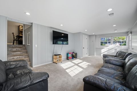 Tiny photo for 1721 Elm Avenue, Northbrook, IL 60062 (MLS # 12471807)