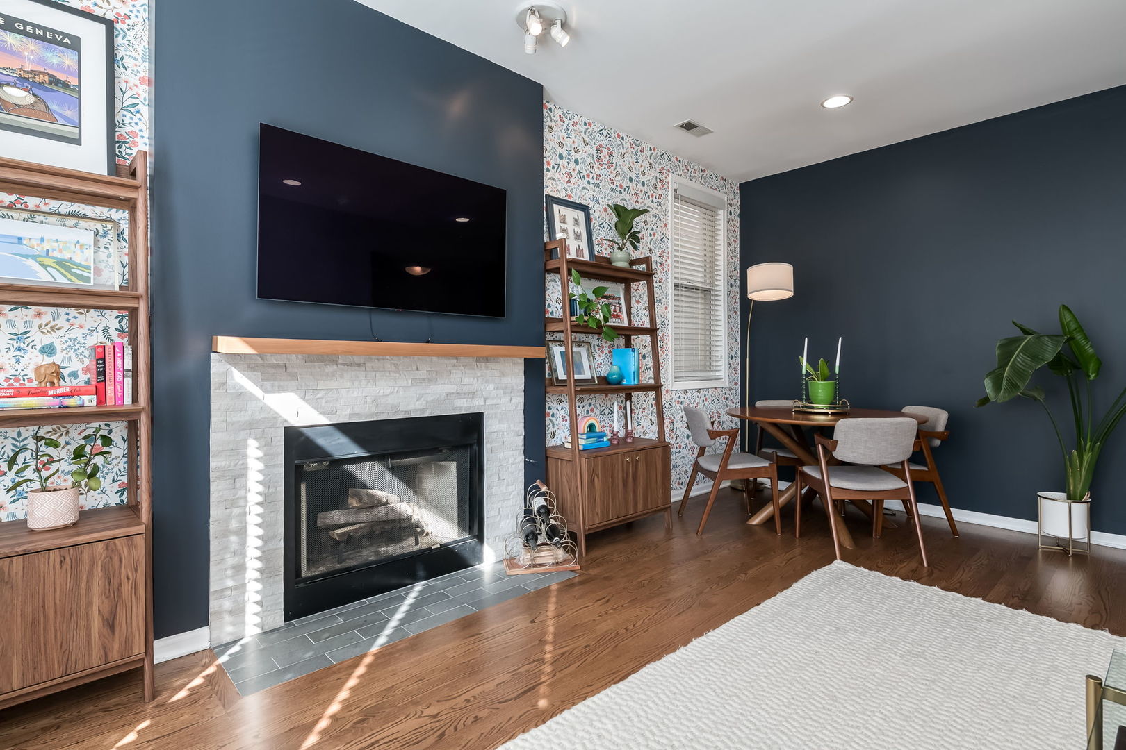 615 N NOBLE Street 2N