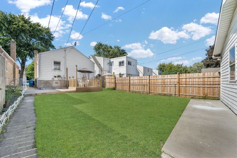 Tiny photo for 9427 S Utica Avenue, Evergreen Park, IL 60805 (MLS # 12492836)