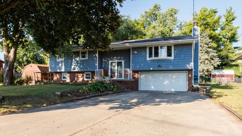 Photo of 507 S Washington Street, Hudson, IL 61748 (MLS # 12469455)