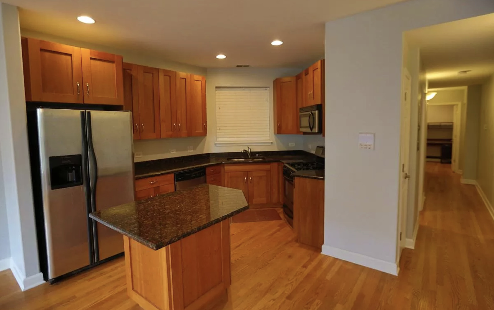 2339 N ALBANY Avenue 1