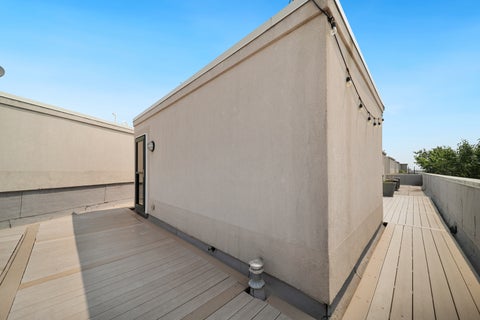 Tiny photo for 2455 W Ohio Street #8E, Chicago, IL 60612 (MLS # 12753178)