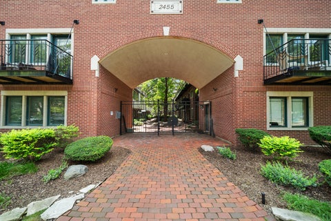 Tiny photo for 2455 W Ohio Street #8E, Chicago, IL 60612 (MLS # 12753178)