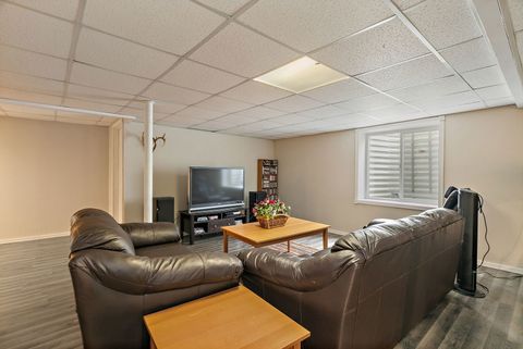 Tiny photo for 335 Buffalo Drive, Elgin, IL 60124 (MLS # 12502419)