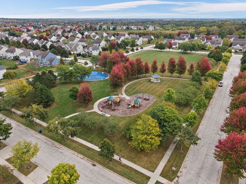 Tiny photo for 335 Buffalo Drive, Elgin, IL 60124 (MLS # 12502419)