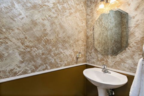 Tiny photo for 335 Buffalo Drive, Elgin, IL 60124 (MLS # 12502419)